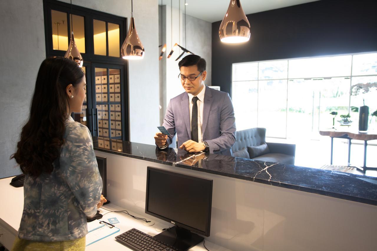 The Cirque Serviced Residences Quezon City Extérieur photo