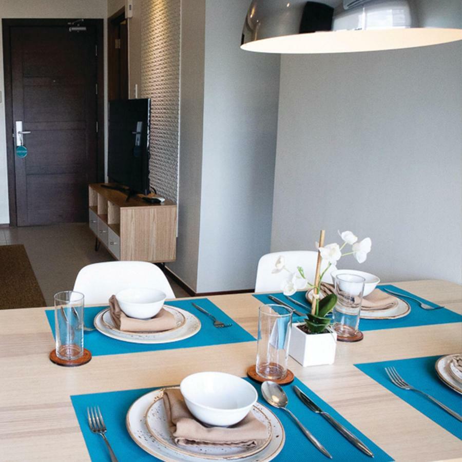 The Cirque Serviced Residences Quezon City Extérieur photo